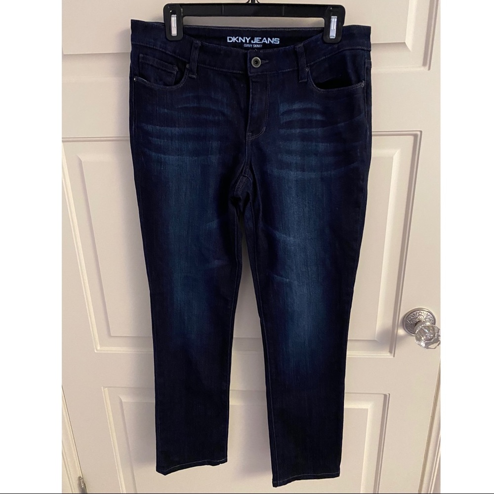 DKNY Jeans Curvy Skinny leg denim (NWOT)